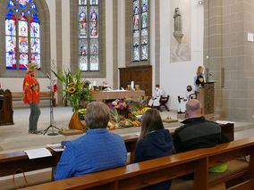 Familiengottesdienst zum Erntedankfest (Foto: Karl-Franz Thiede)